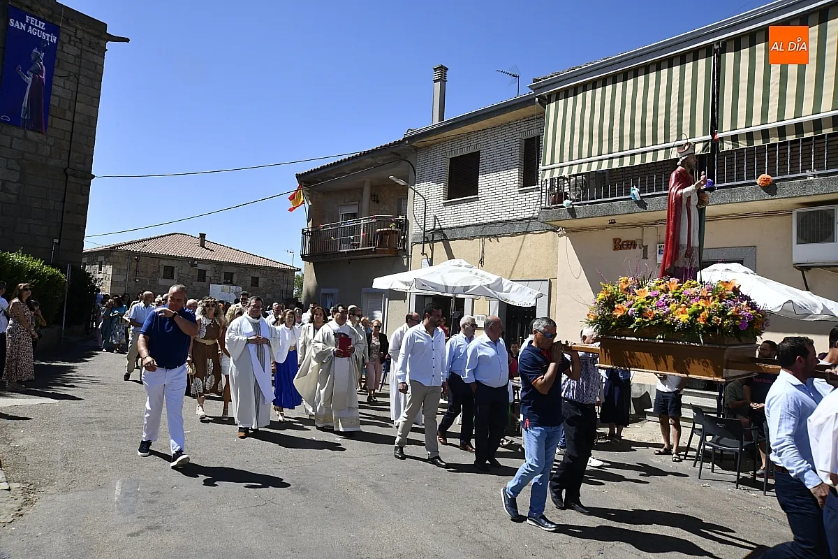 Porcesión San Agustín en Villar de Ciervo / Fotos: Adrián M.Pastor