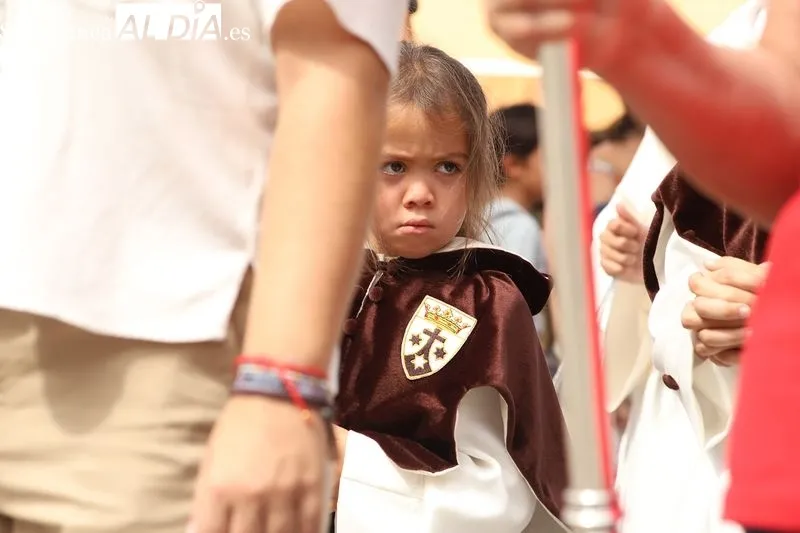 Foto 10 - Alba de Tormes se rinde a Santa Teresa en la emotiva procesi&oacute;n que abre la Transverberaci&oacute;n