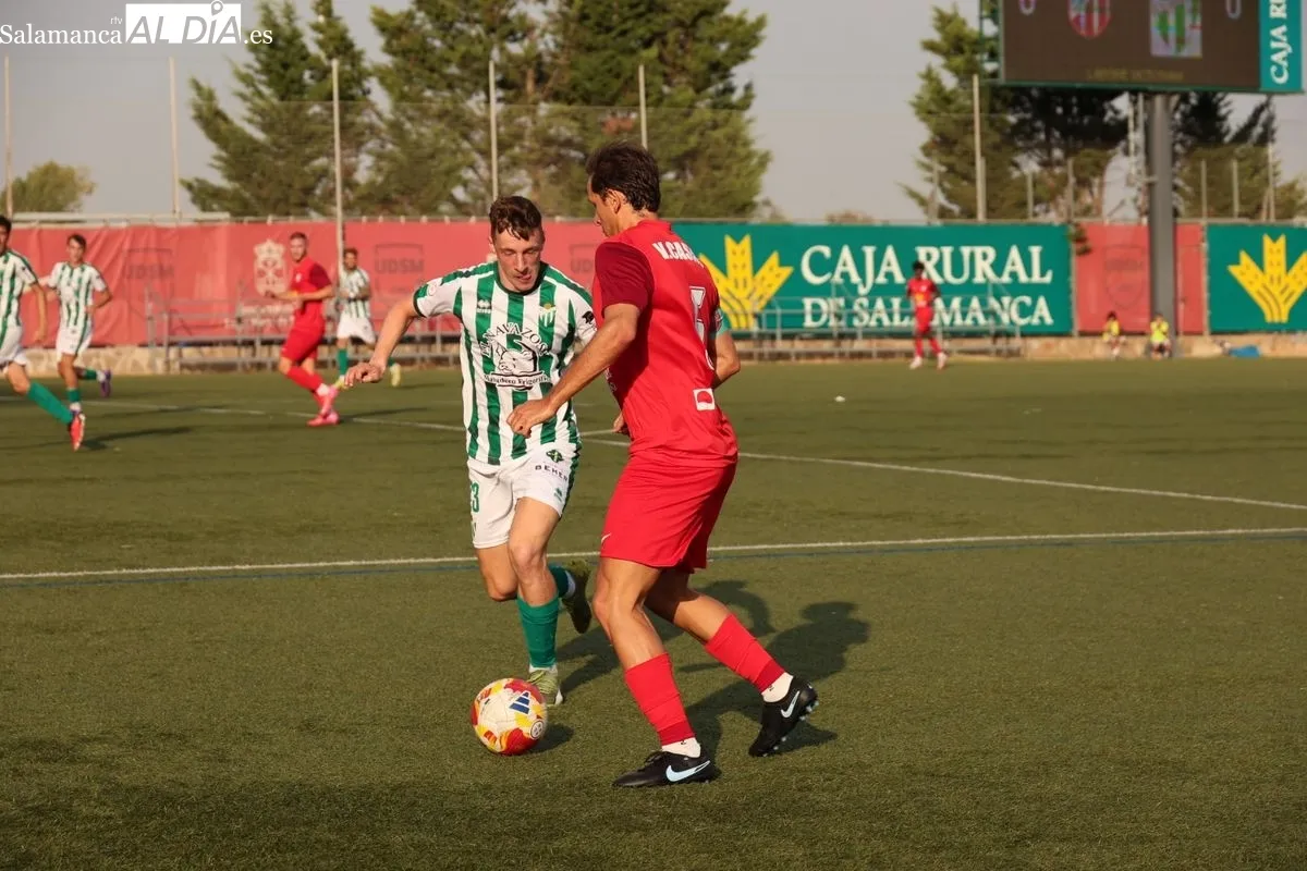 Partido en el San Casto entre el Santa Marta y el Guijuelo | FOTOS: David Sañudo