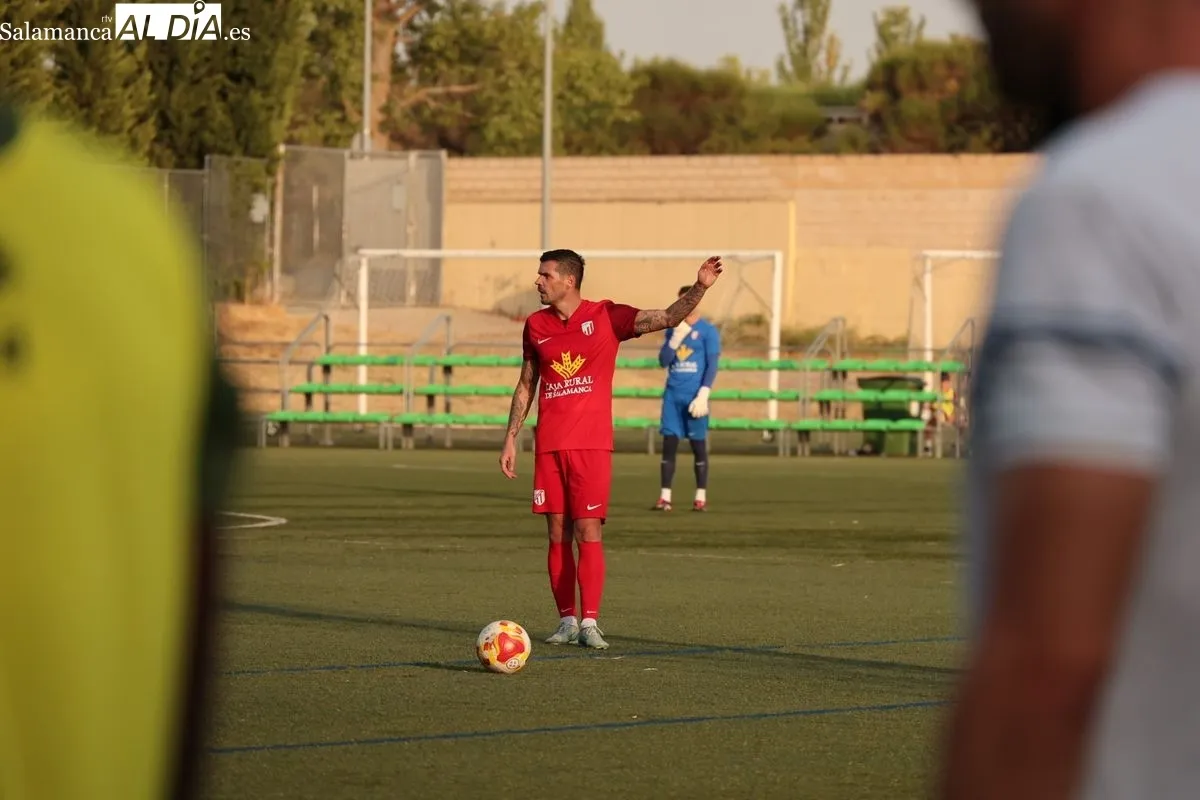 Partido en el San Casto entre el Santa Marta y el Guijuelo | FOTOS: David Sañudo