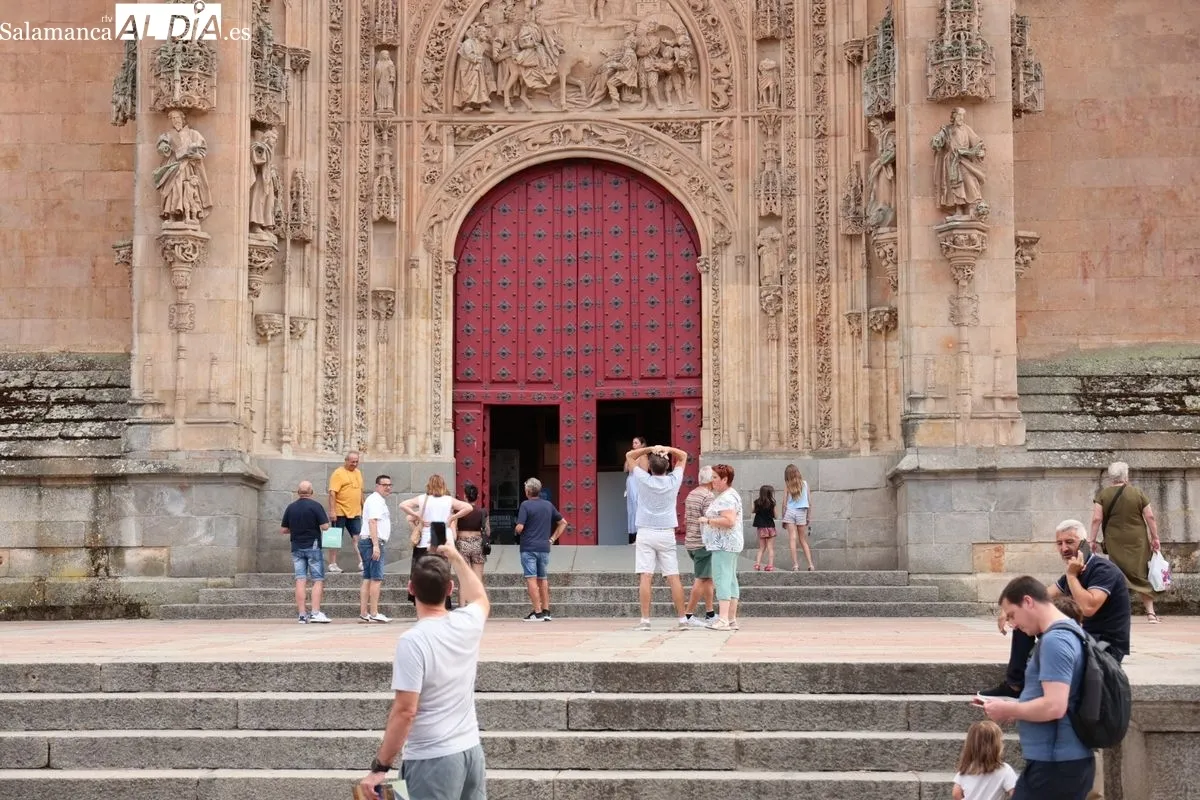 Así luce Salamanca en el arranque de agosto: calor y turismo | FOTOS: David Sañudo 
