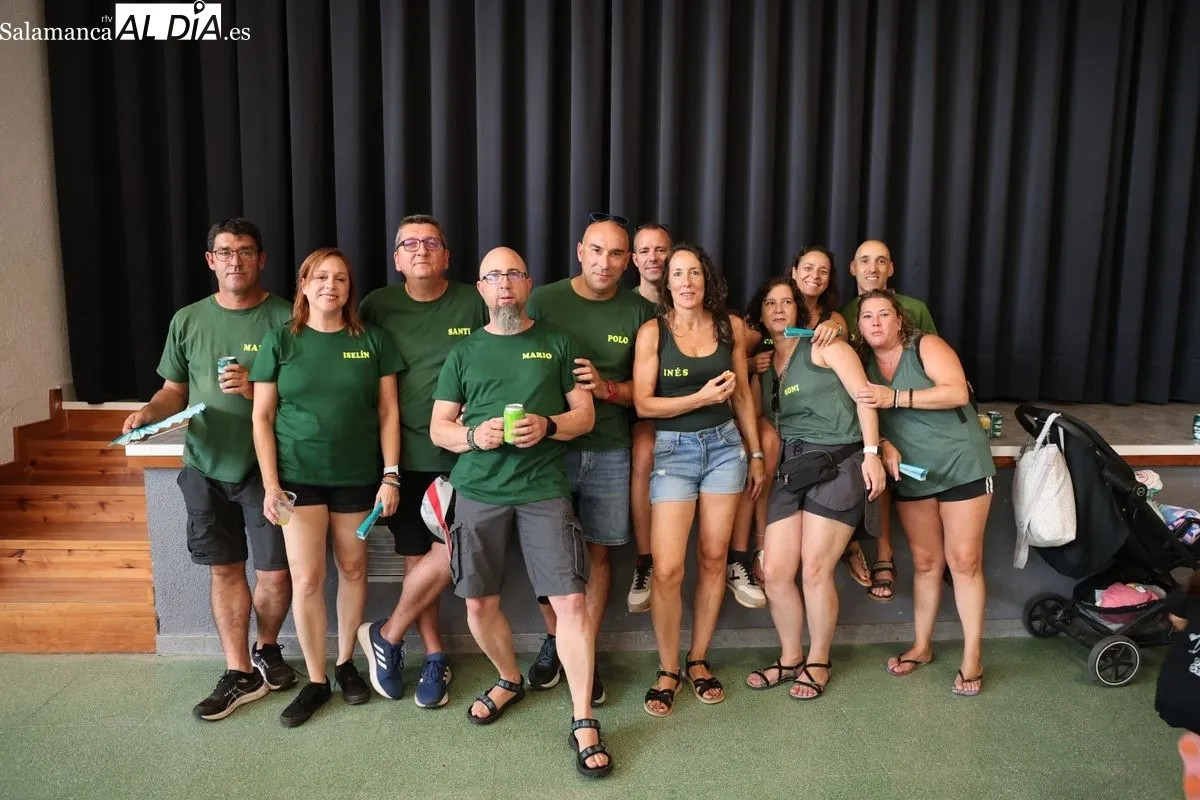 Doñinos disfruta de una paella para celebrar sus fiestas patronales | FOTOS: David Sañudo