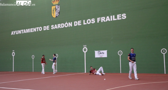 Partido pelota profesionales en Sardón de los Frailes