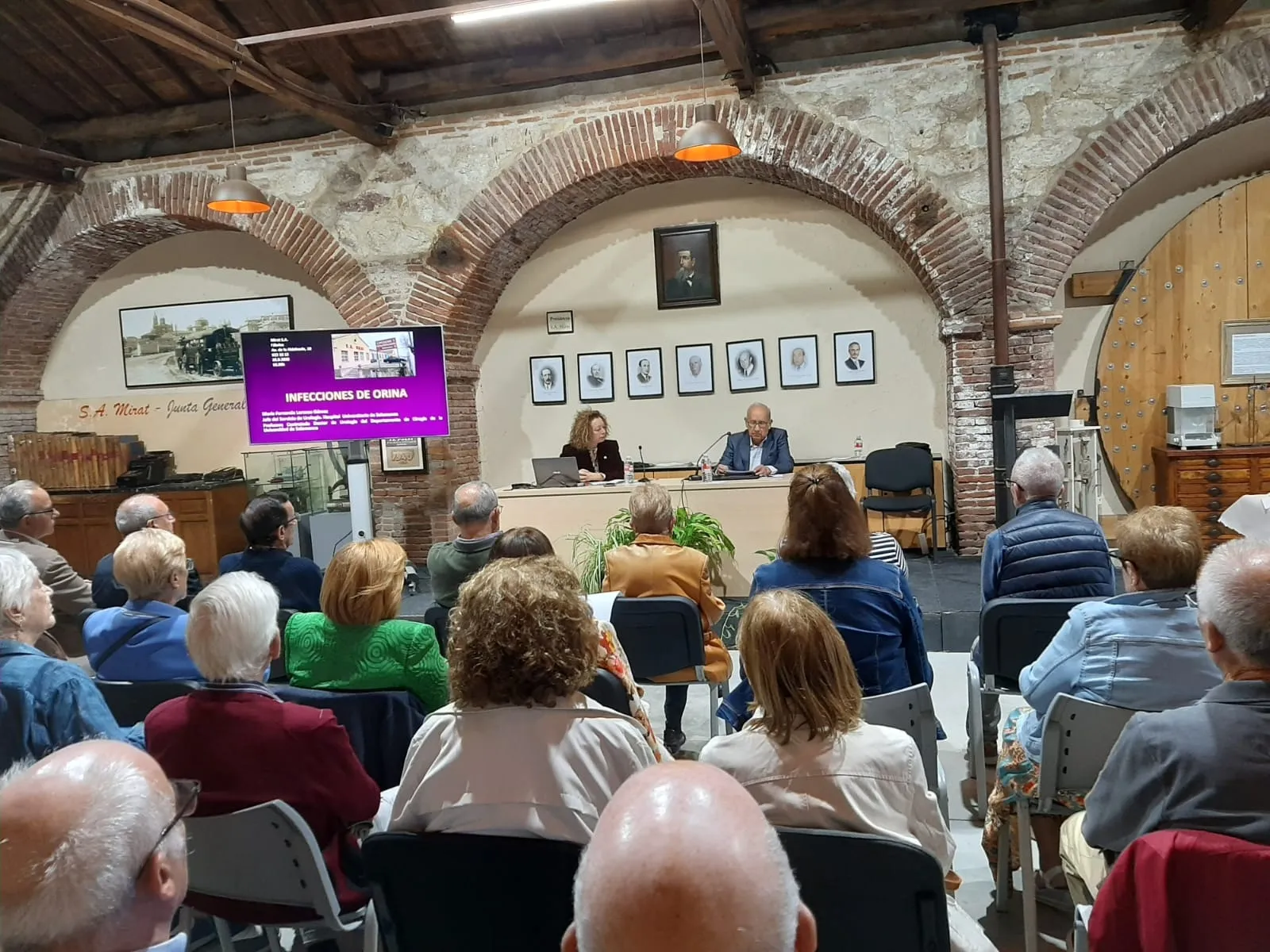 Foto 4 - Expertos en medicina y cultura protagonizan la Semana Cultural de la Asociaci&oacute;n de Jubilados de Mirat