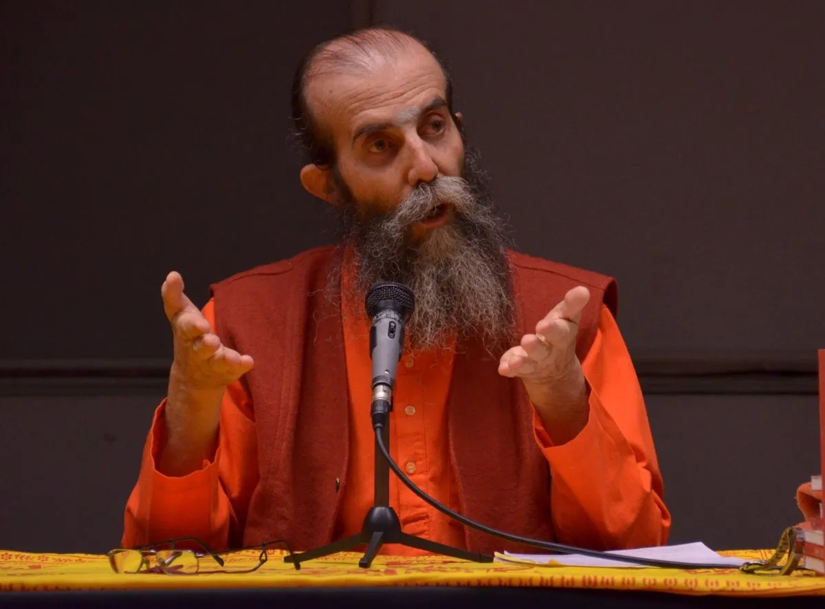 Miércoles, 8 de octubre. Conferencia DE Swami Satyananda Saraswati sobre cómo relacionarnos con nuestra mente de una forma más consciente
