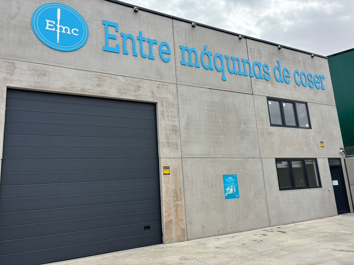 ‘Entre máquinas de coser’, la tienda que celebra un año en Salamanca