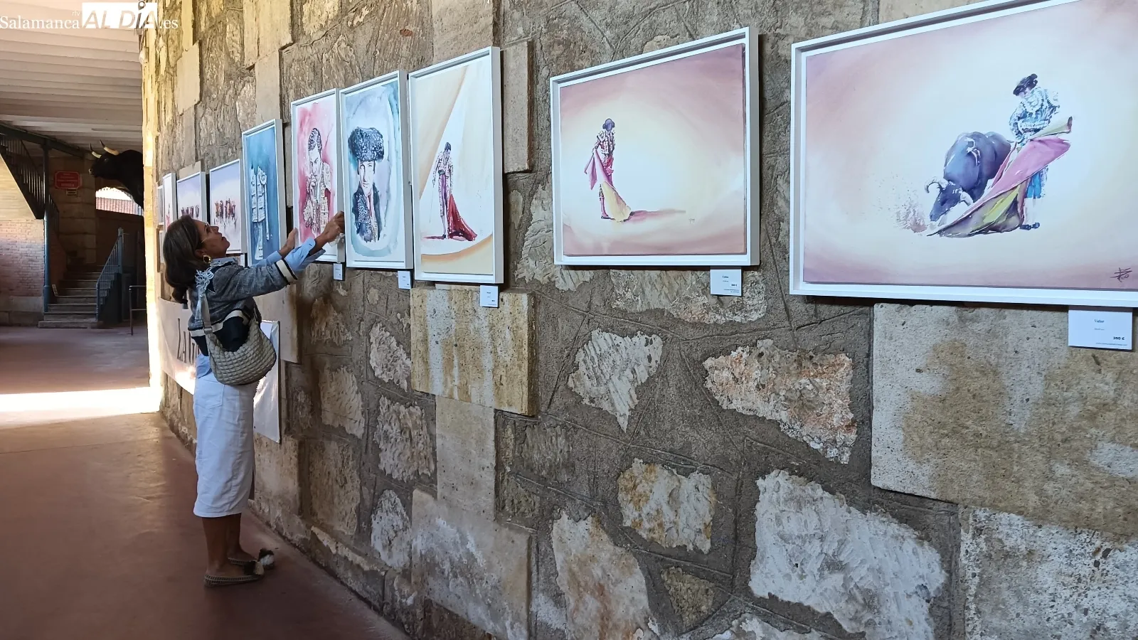 El arte taurino inunda los pasillos de La Glorieta con la exposición 'Plaza Abierta' | FOTOS: Toni Sánchez