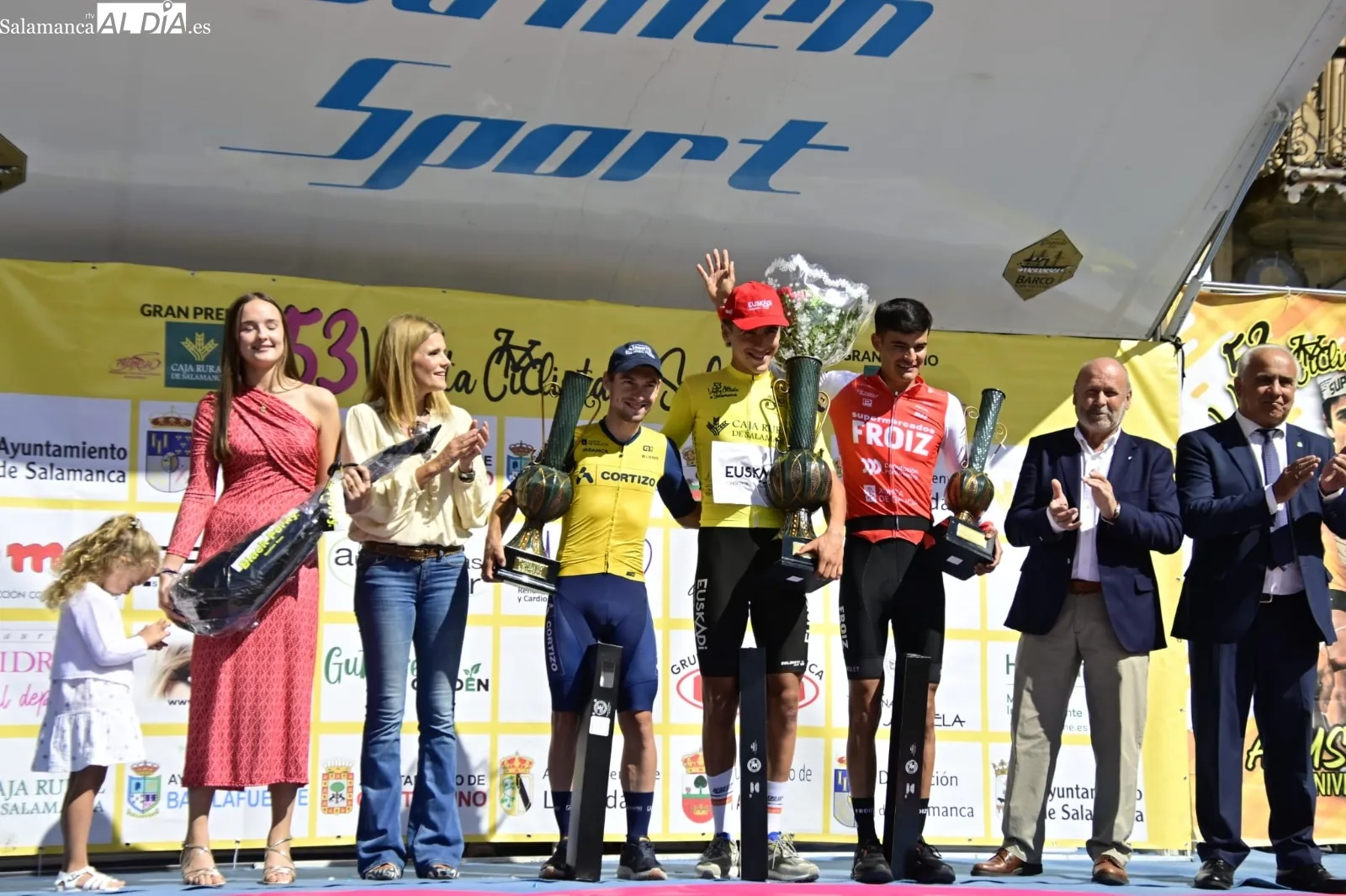 Salamanca disfruta de su 53ª Vuelta Ciclista con una contrarreloj por las calles de la ciudad | FOTOS: SALAMANCArtv AL DÍA