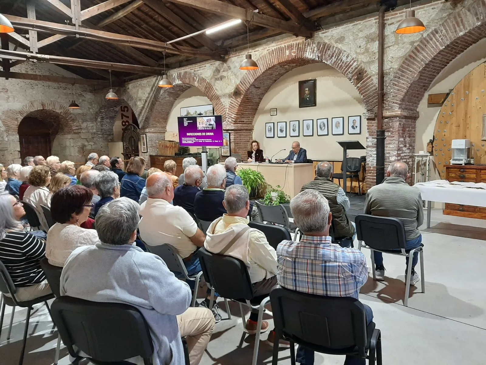 Foto 5 - Expertos en medicina y cultura protagonizan la Semana Cultural de la Asociaci&oacute;n de Jubilados de Mirat