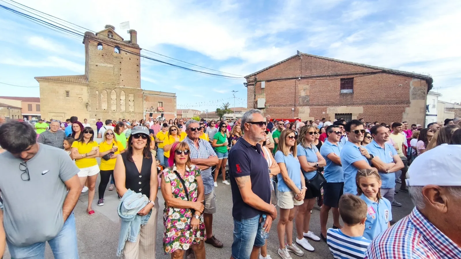 Pregón y ofrenda floral a la Virgen de la Vega en Villoria