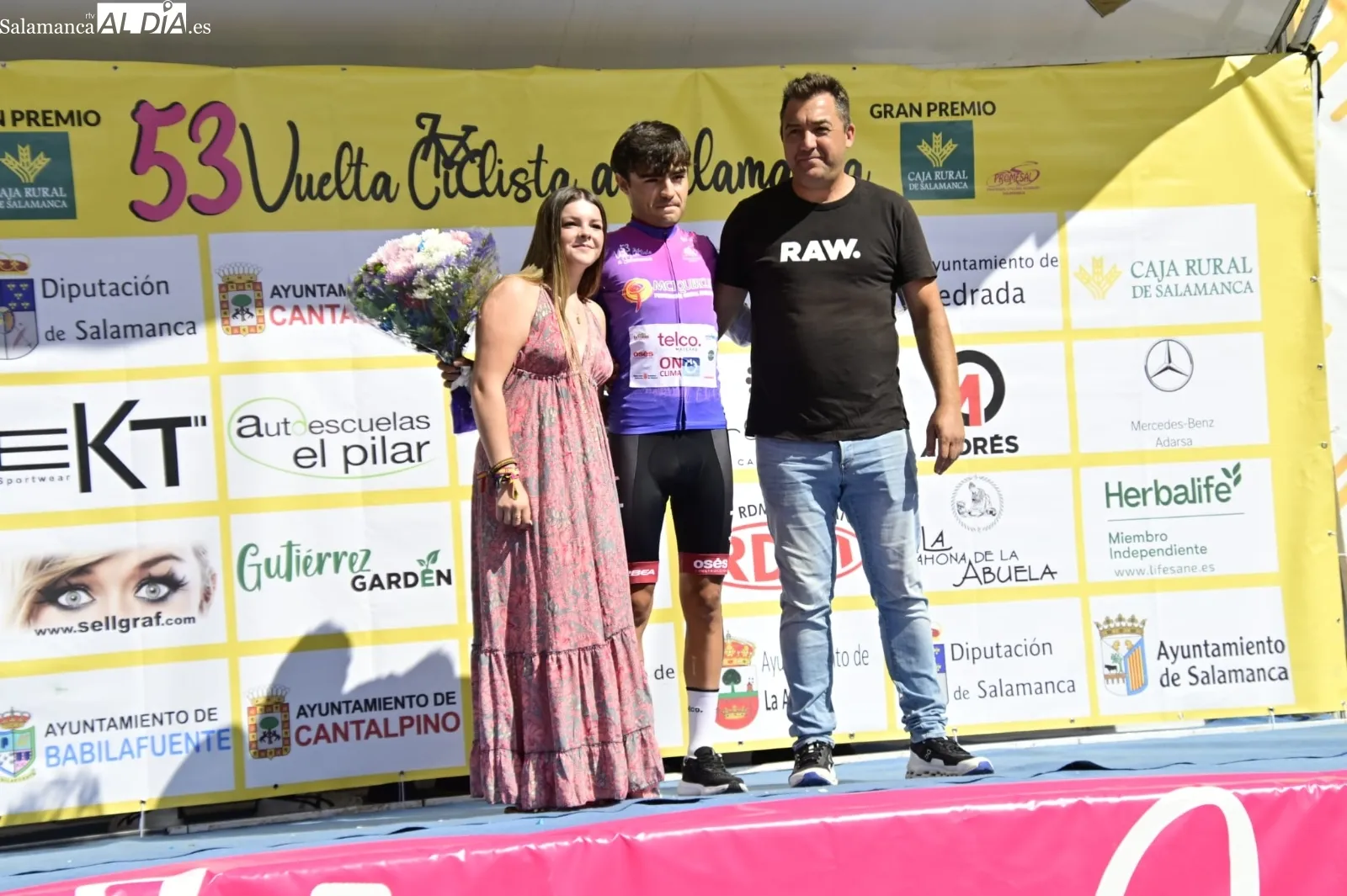 Salamanca disfruta de su 53ª Vuelta Ciclista con una contrarreloj por las calles de la ciudad | FOTOS: SALAMANCArtv AL DÍA