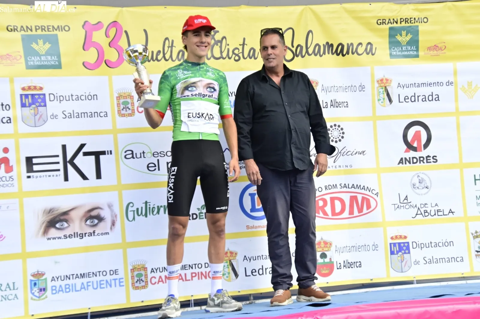 Salamanca disfruta de su 53ª Vuelta Ciclista con una contrarreloj por las calles de la ciudad | FOTOS: SALAMANCArtv AL DÍA
