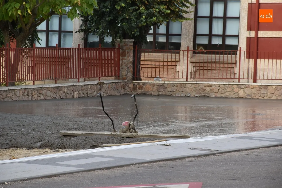 Foto 5 - Completada la transformaci&oacute;n del antiguo solar de tierra de la calle Escuelas