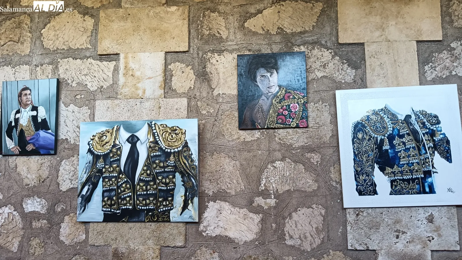El arte taurino inunda los pasillos de La Glorieta con la exposición 'Plaza Abierta' | FOTOS: Toni Sánchez