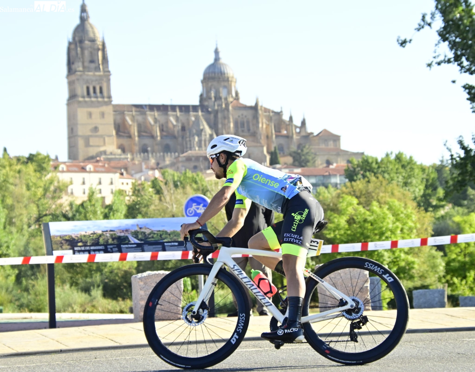 FOTOS | Salamanca disfruta de su 53ª Vuelta Ciclista con una contrarreloj por las calles de la ciudad 