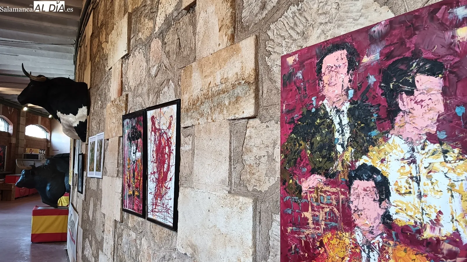 El arte taurino inunda los pasillos de La Glorieta con la exposición 'Plaza Abierta' | FOTOS: Toni Sánchez