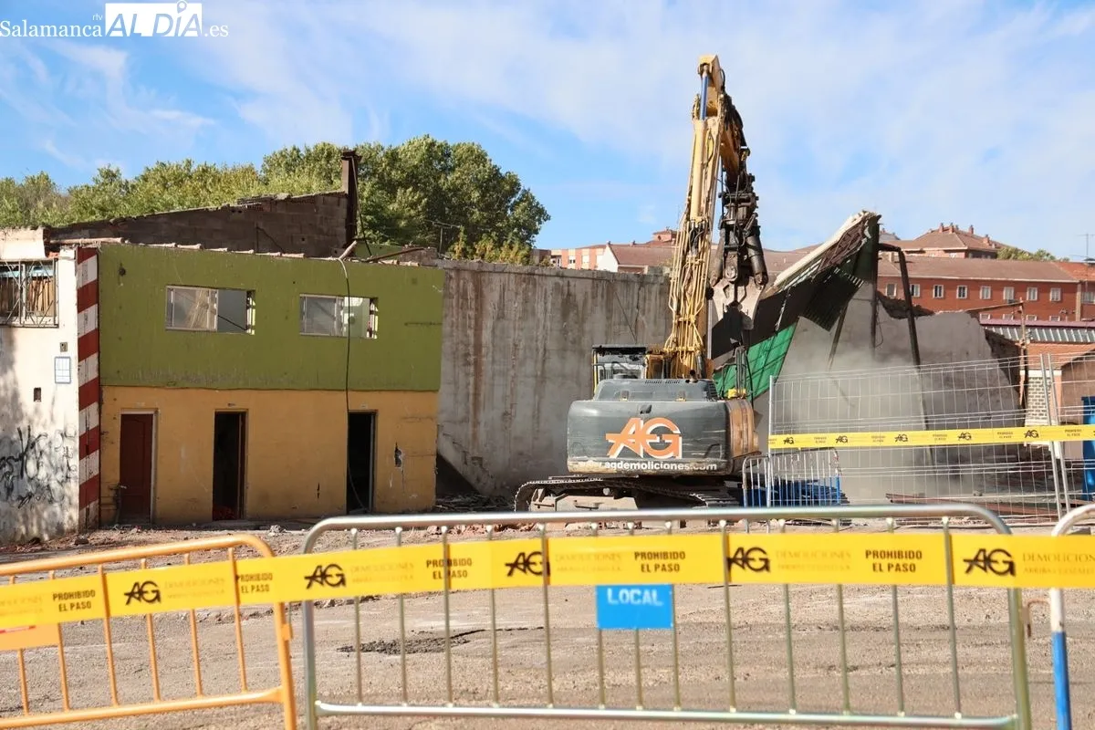 El alcalde de Salamanca, Carlos García Carbayo, visita las obras de urbanización de la Avenida de Salamanca y la calle Río Jordán. Foto de David Sañudo