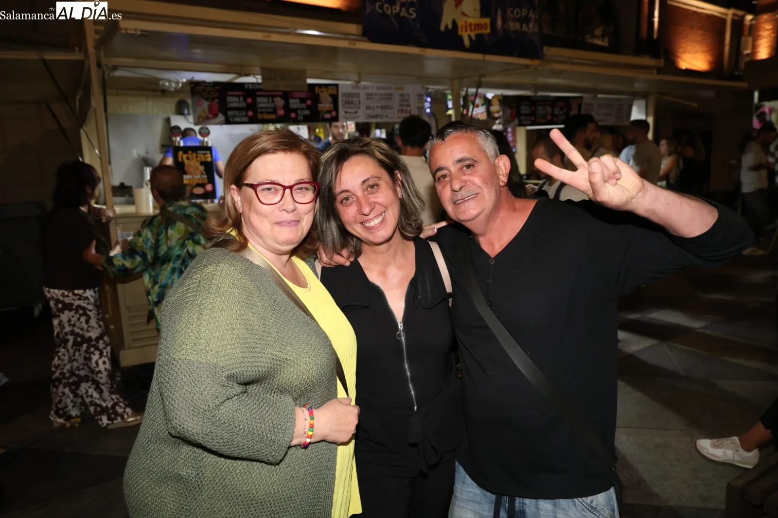 Ambiente en las casetas de la plaza del Mercado | Fotos: David Sañudo