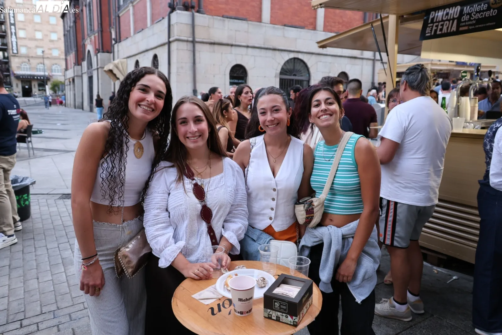 Casetas en la Plaza del Mercado | Fotos: David Sañudo