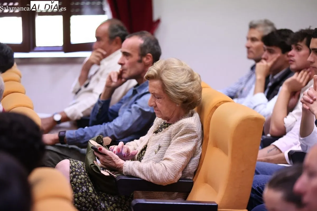 Mesa redonda. | La Escuela de Tauromaquia de Salamanca celebra 40 años de historia | FOTOS: David Sañudo
