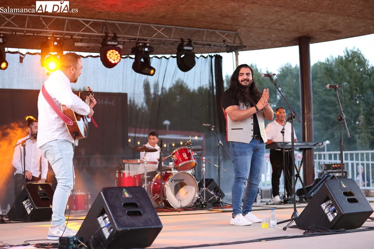 Diego Jiménez triunfa con su concierto en Salamanca