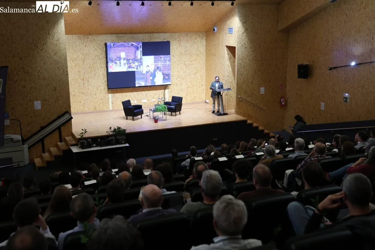 Conferencia Odile Rodríguez de la Fuente por el 25 aniversario de la Fundación Tormes-EB. Foto: David Sañudo