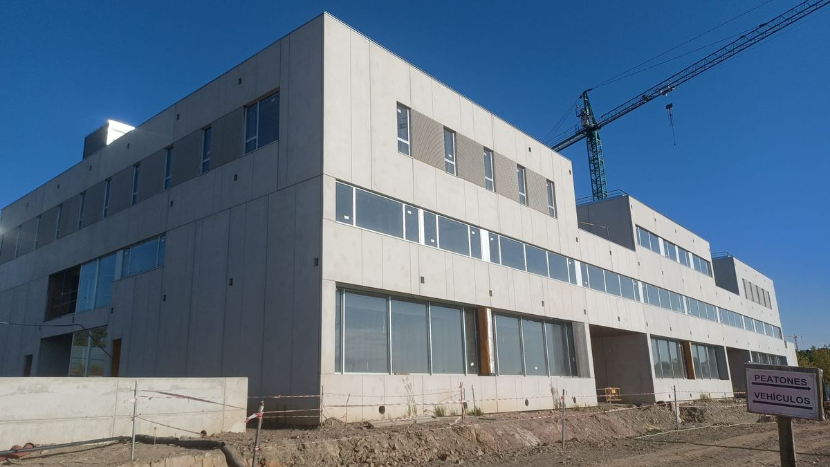 La USAL inicia las obras de Veterinaria y culmina Agrarias en 2026