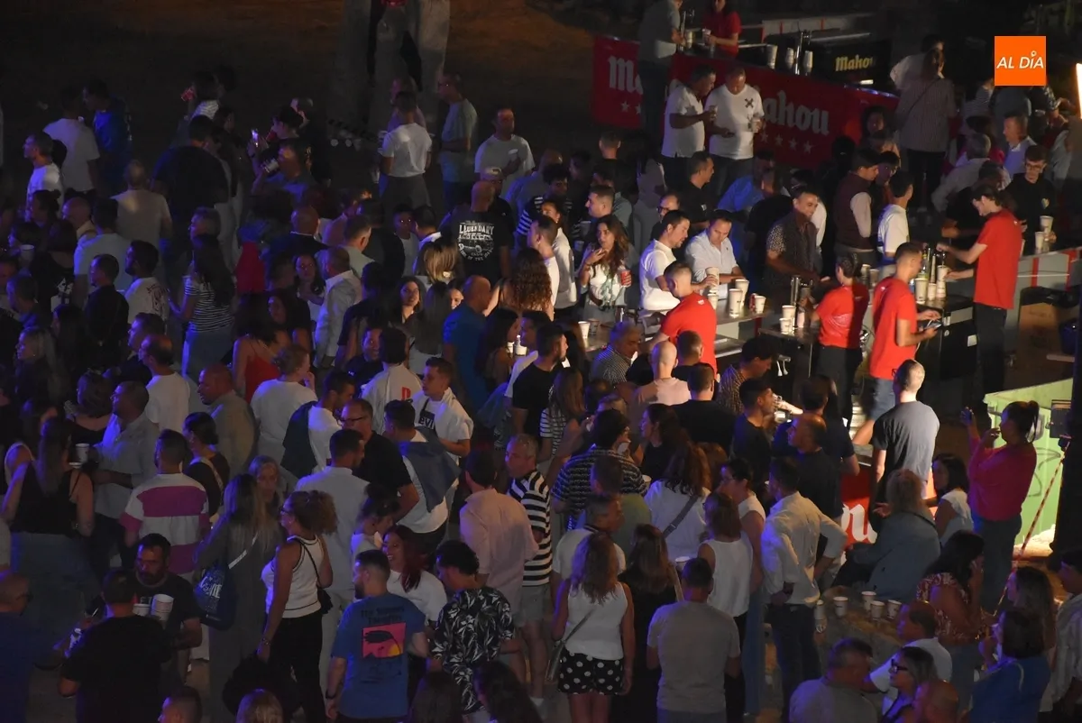 Foto 2 - P&uacute;blico de todas las edades vibra con DJ Nano en la cita del Sonorama Ribera en Ciudad Rodrigo