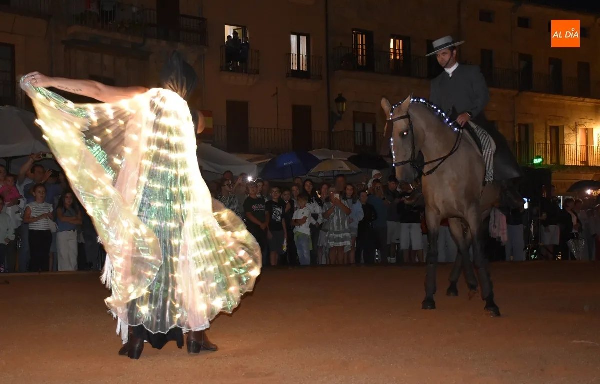 Foto 7 - El cielo respeta la m&uacute;ltiple apertura de la Feria del Caballo tras una tarde pasada por agua