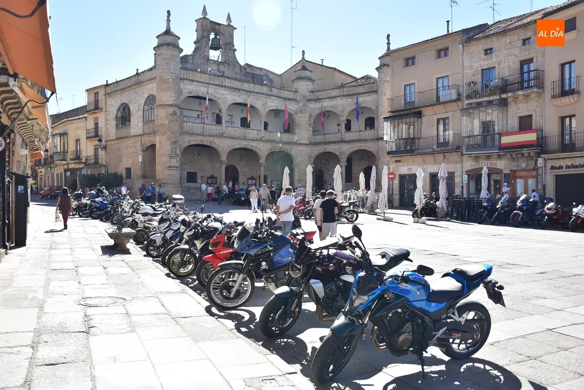 Foto 3 - Las motos rugen por &uacute;ltima vez en el centro hist&oacute;rico mirobrigense