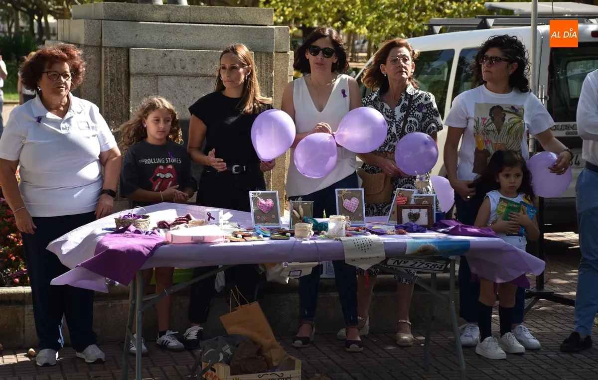 Foto 4 - AFAD conmemora el D&iacute;a Mundial del Alzheimer reclamando igualdad de derechos