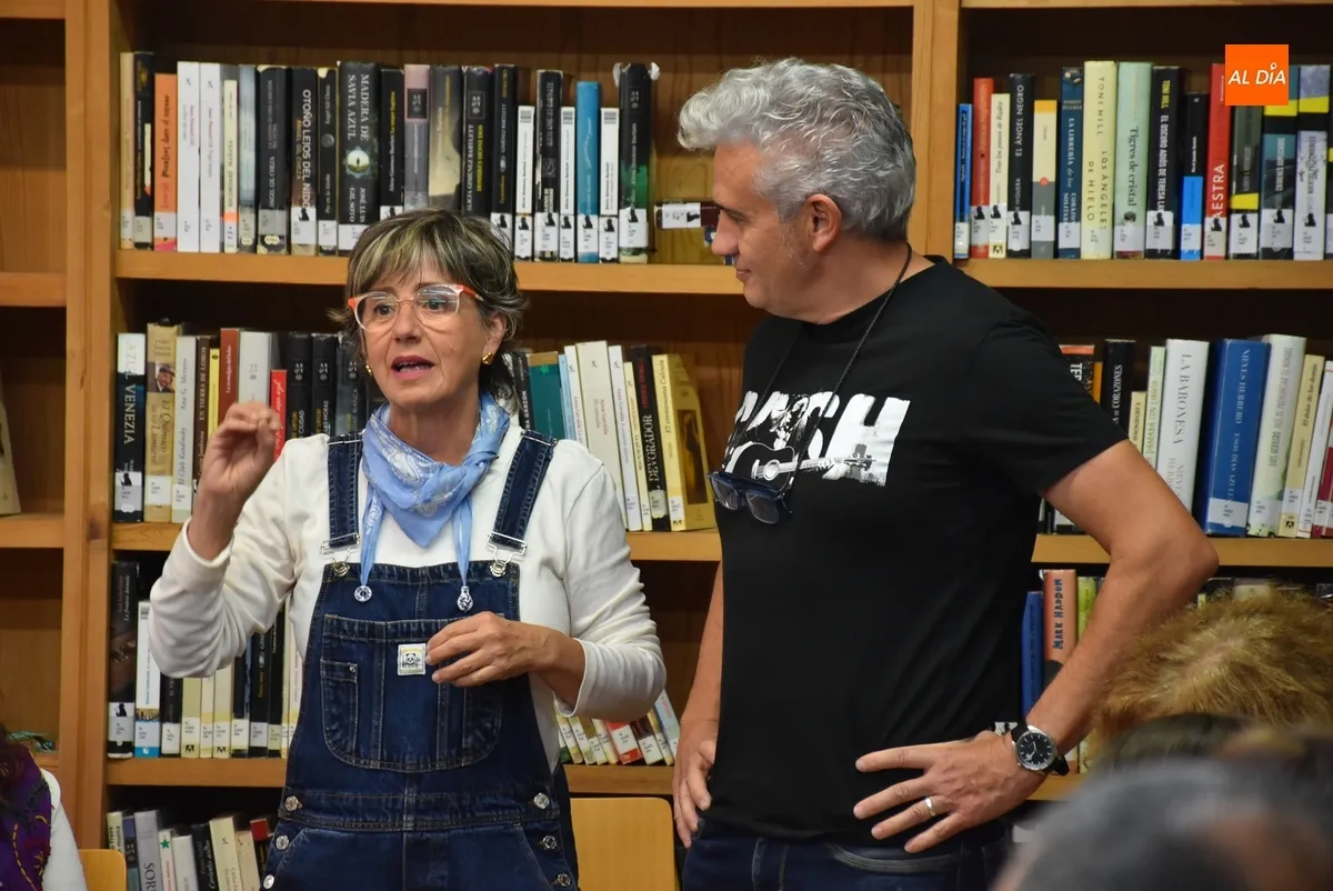 Foto 9 - Margarita Acosta y Alberto D&aacute;vila presentan &lsquo;La pedr&aacute; de Tiguardo&rsquo; como apertura de Mirolibro