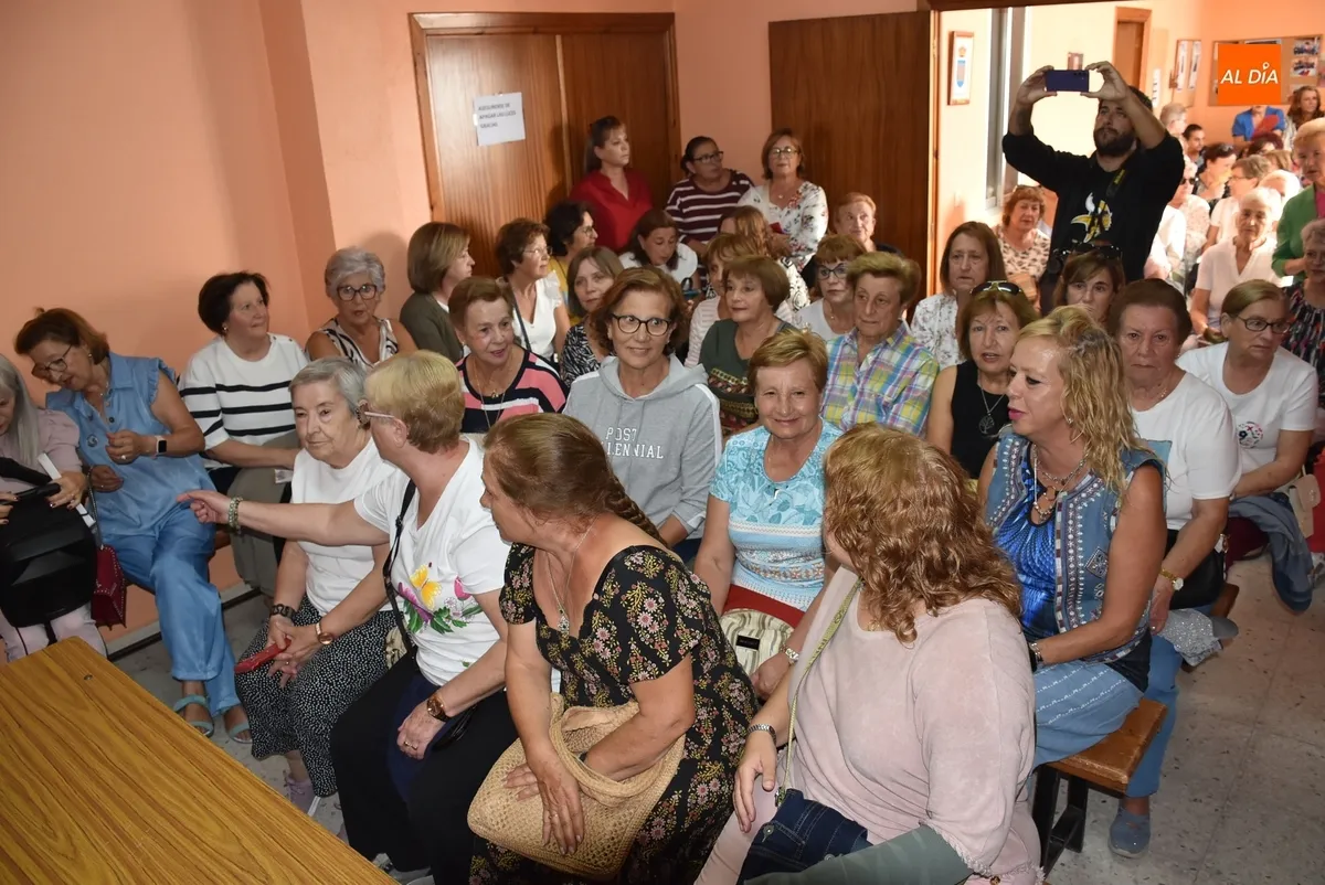 Foto 4 - Amanecer abre el curso 2025/2026 con nueva Directiva encabezada por To&ntilde;i Garc&iacute;a Miguel