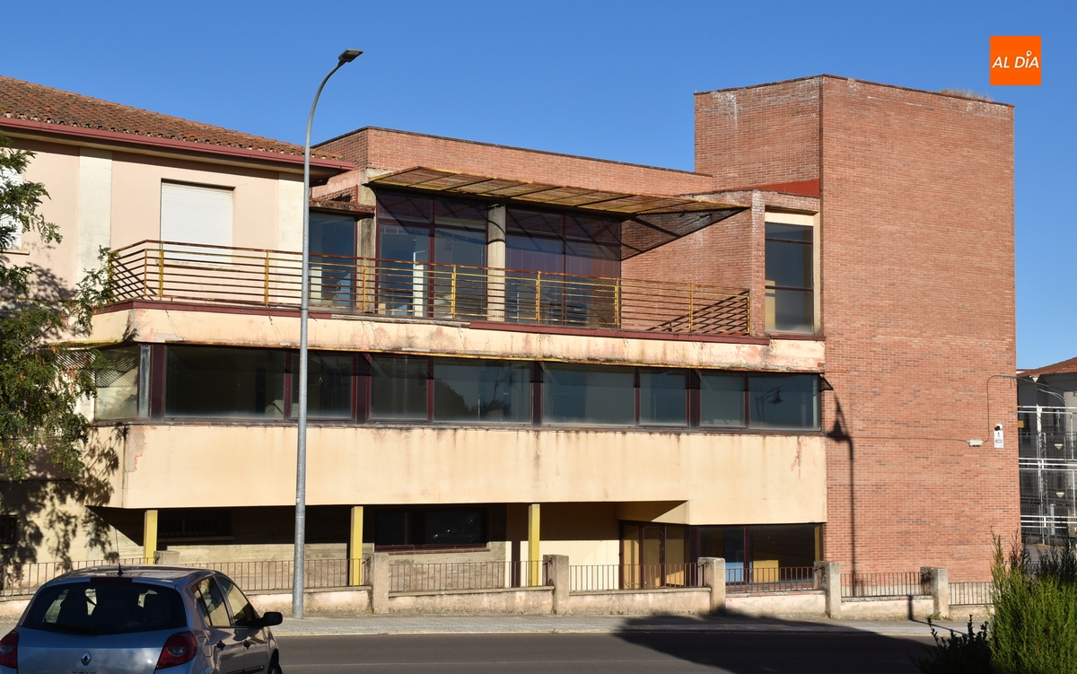 El exterior del futuro CIS será a base de lamas de madera, con un ‘muro cortina’ en su parte trasera