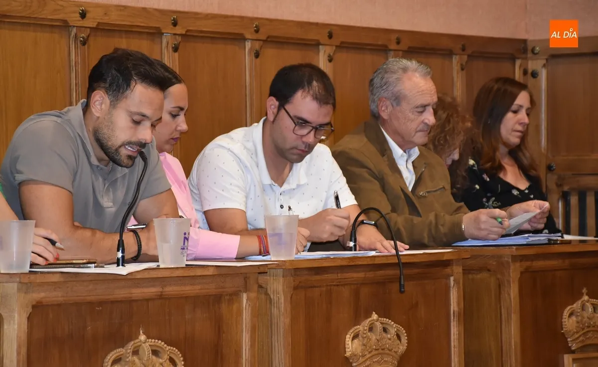 Foto 3 - Creada la comisi&oacute;n organizadora del Carnaval 2026 con los mismos ediles que en 2024 y 2025