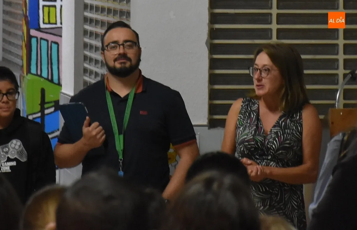 Foto 3 - Sutiles novedades -incluido en los equipos directivos- en los dos IES, que siguen con su banda conjunta