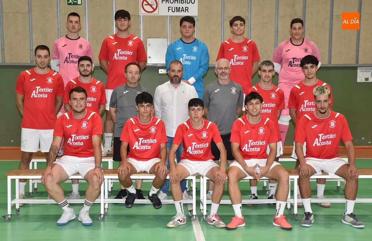 Foto 2 - 14 jugadores, la mitad novedades, integran la plantilla del III Senior que debuta este s&aacute;bado
