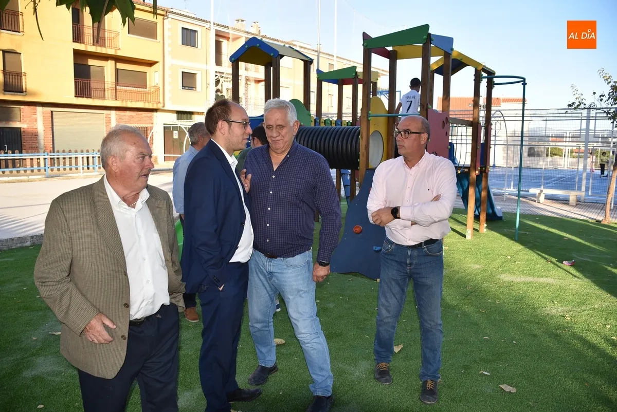Foto 7 - Abierto al uso, aunque todav&iacute;a faltan detalles, el parque infantil de Las Canteras