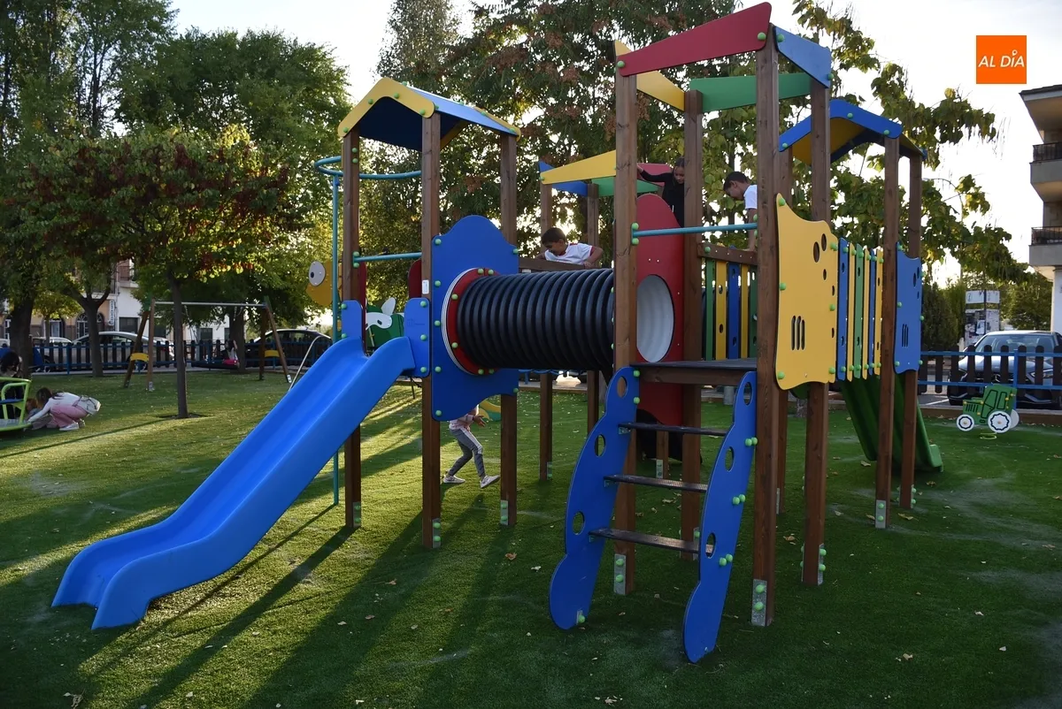 Foto 10 - Abierto al uso, aunque todav&iacute;a faltan detalles, el parque infantil de Las Canteras