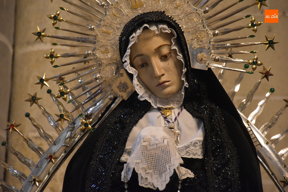 Preparada la Virgen de La Soledad para su procesión de este domingo