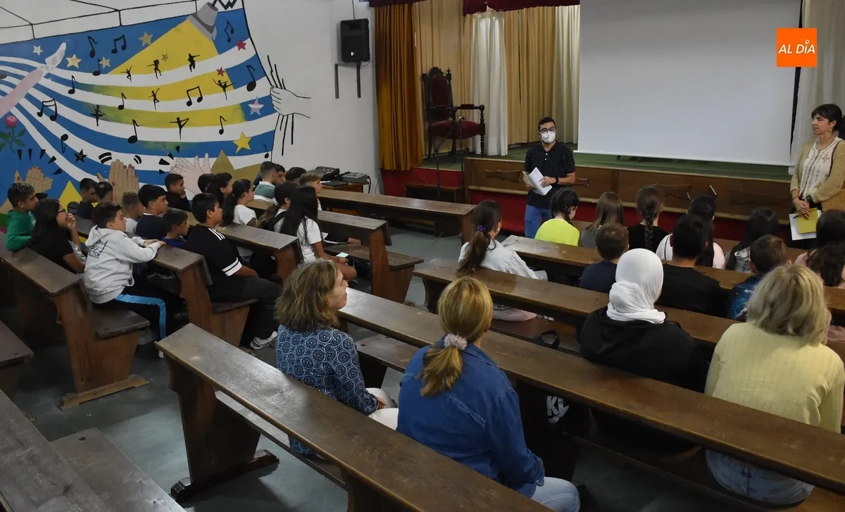 Foto 2 - Las nuevas caras del IES Fray Diego disfrutan de una jornada de adaptaci&oacute;n al centro