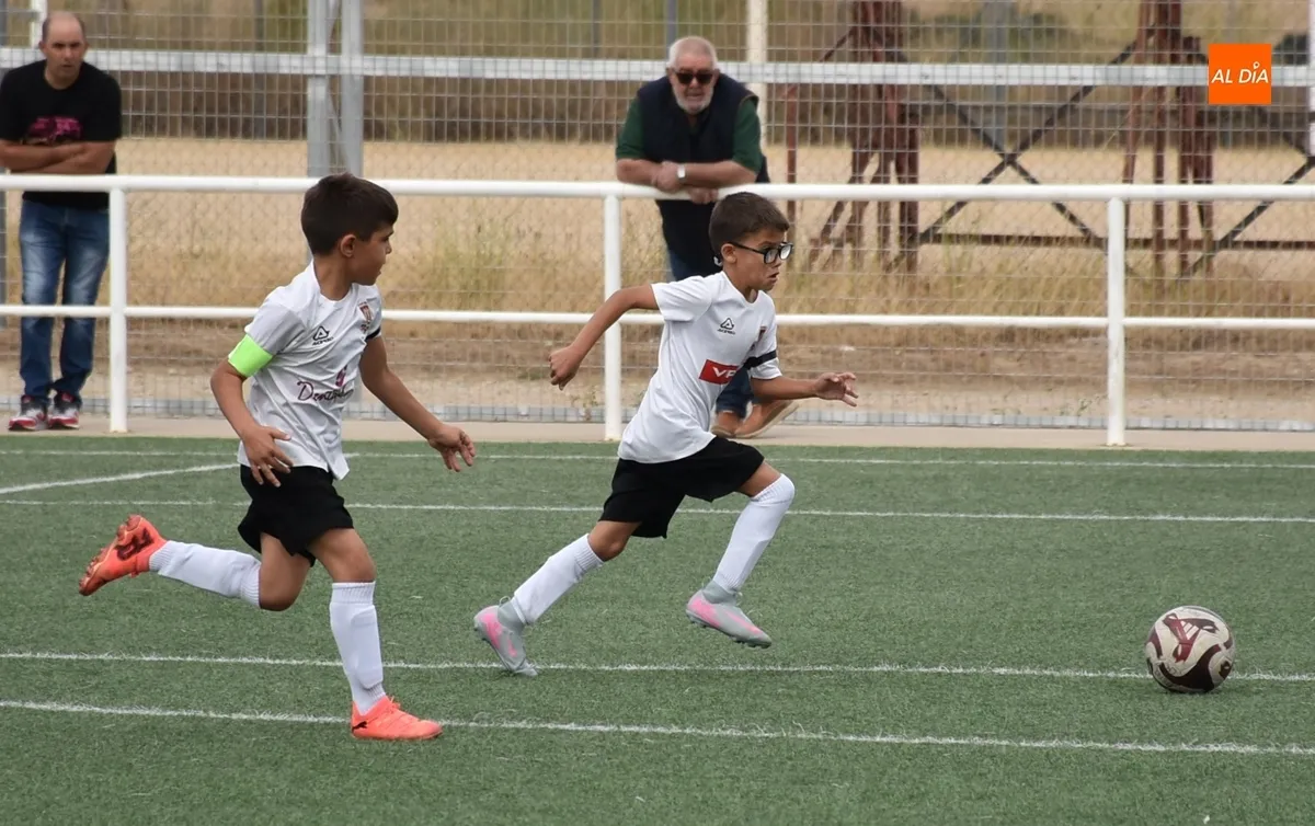 Foto 8 - #M (27-28 SEP) Doble victoria de los benjamines B y C del Ciudad Rodrigo en dos divertid&iacute;simos partidos