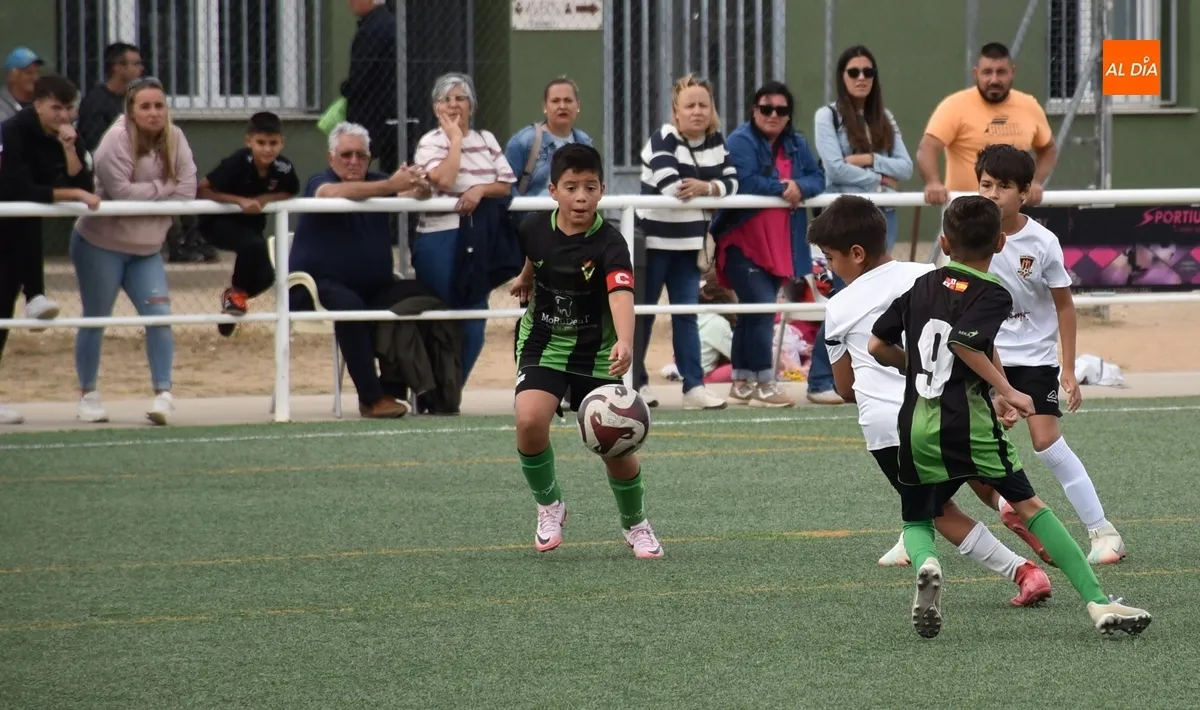 Foto 11 - #M (27-28 SEP) Doble victoria de los benjamines B y C del Ciudad Rodrigo en dos divertid&iacute;simos partidos