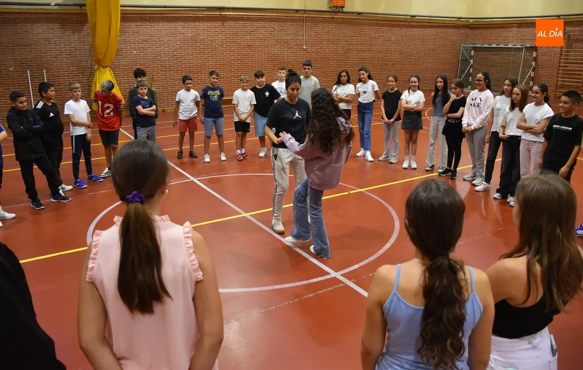 Foto 8 - Las nuevas caras del IES Fray Diego disfrutan de una jornada de adaptaci&oacute;n al centro