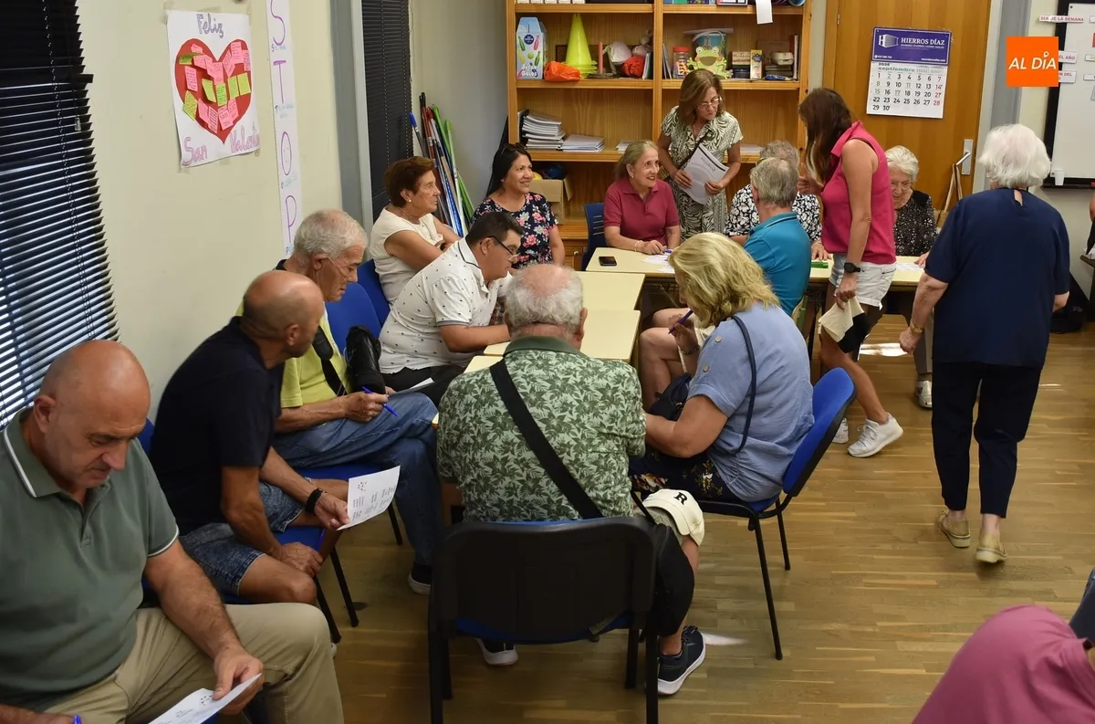 Foto 6 - Animad&iacute;simo bingo musical para arrancar los actos por el D&iacute;a Mundial del Alzheimer