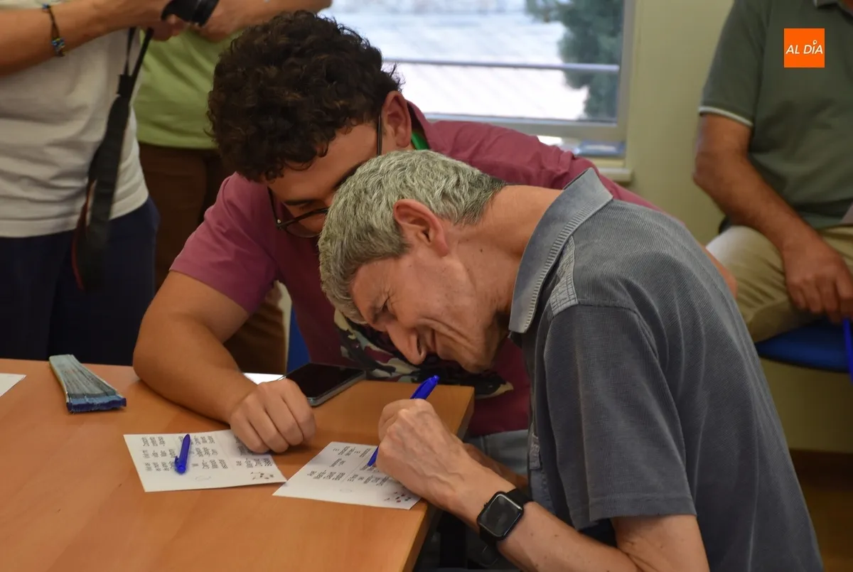 Foto 11 - Animad&iacute;simo bingo musical para arrancar los actos por el D&iacute;a Mundial del Alzheimer