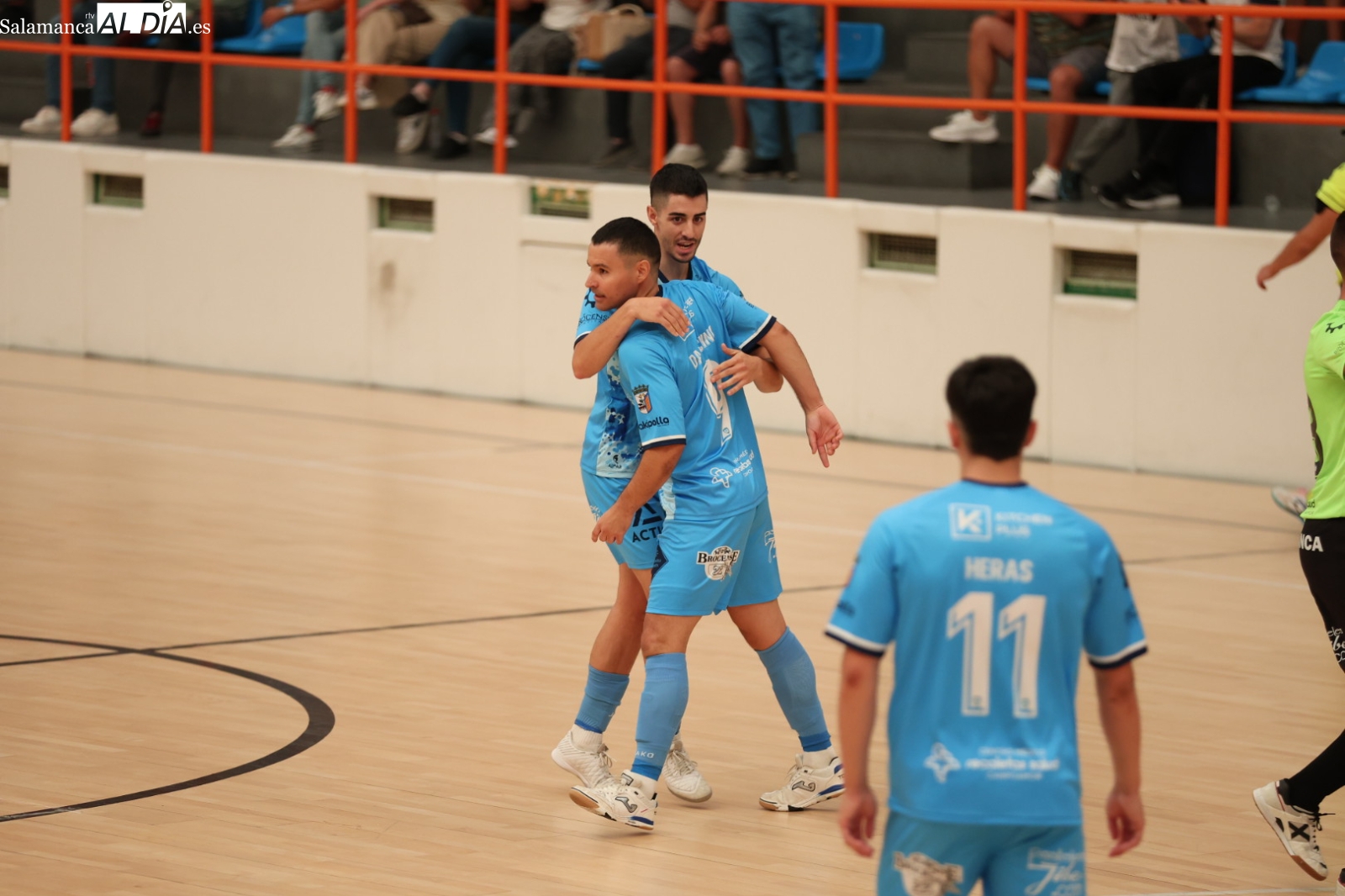 FOTOS | Exhibición del Salamanca FS en el estreno de Chema Sánchez con goleada al Coruxo (8-2)