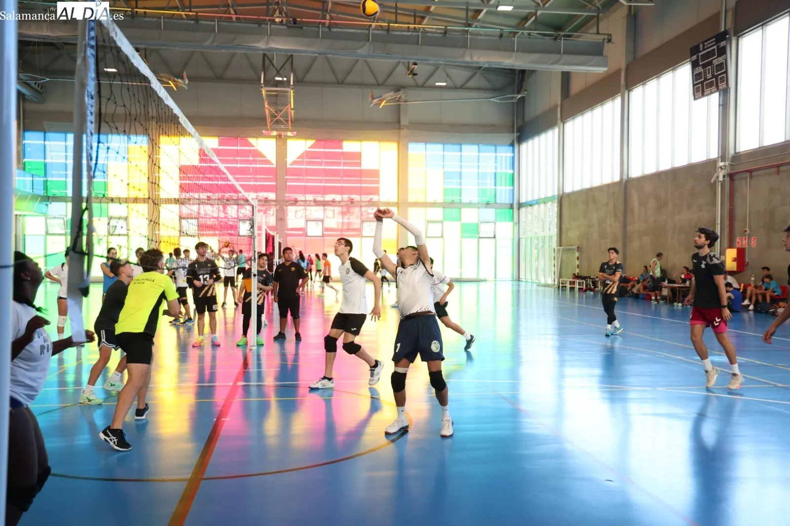 Foto 11 - FOTOS | El voleibol se convierte en protagonista de las Ferias con el tradicional torneo del Club Voleibol Salamanca