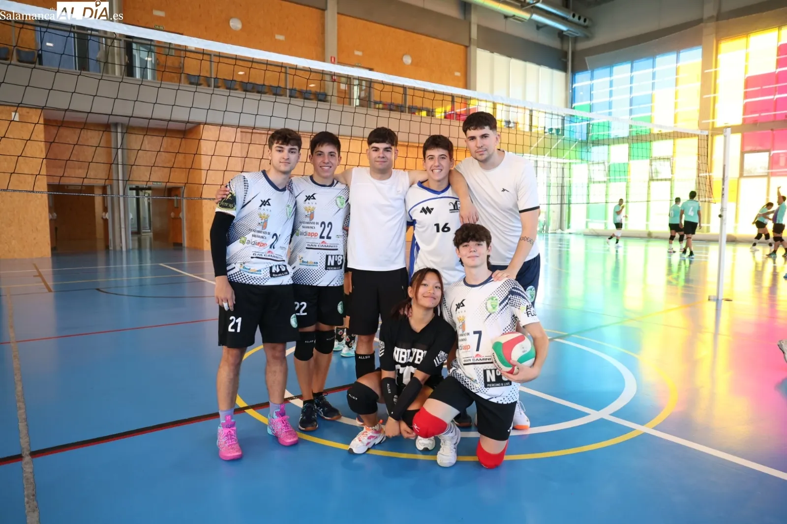 Foto 6 - FOTOS | El voleibol se convierte en protagonista de las Ferias con el tradicional torneo del Club Voleibol Salamanca