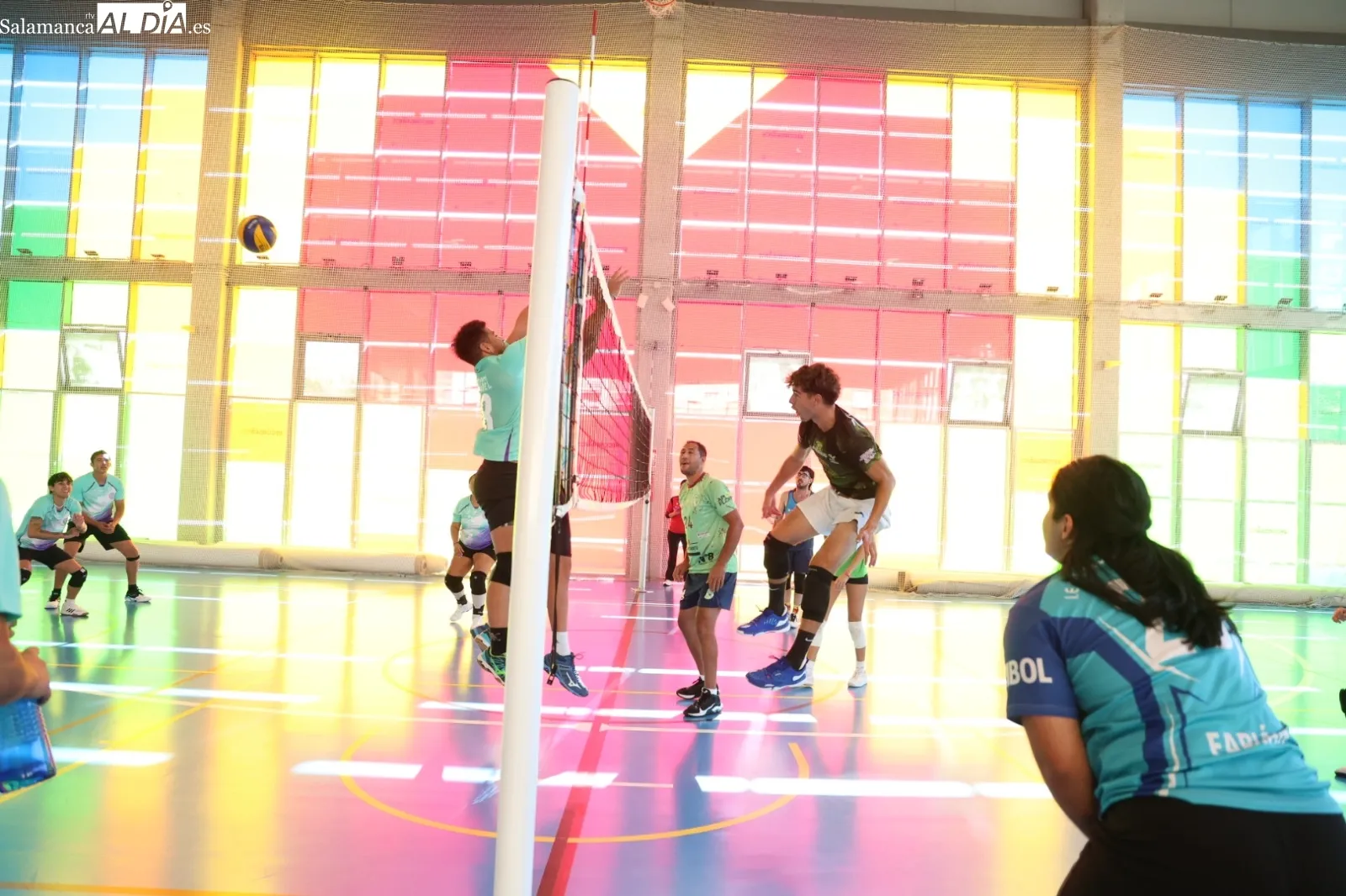 Foto 5 - FOTOS | El voleibol se convierte en protagonista de las Ferias con el tradicional torneo del Club Voleibol Salamanca